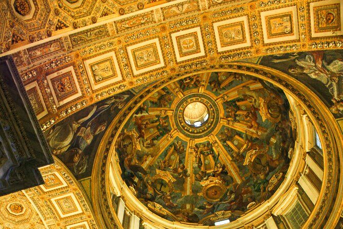 Vatican Museums and Sistine Chapel Guided Tour and Skip the line - Guide quality, headsets, and pacing in a group up to 20