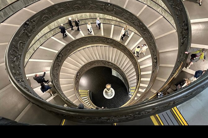 Vatican Museums and Sistine Chapel Tour with official Local Guide - Small group pacing: who this suits best