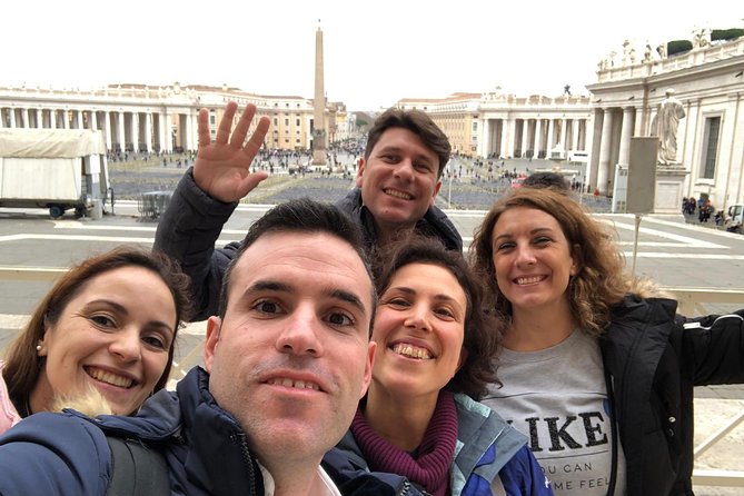 Vatican Museums, Sistine Chapel & Raphael Rooms Guided Tour - Skip-the-line entry: why this matters at the Vatican
