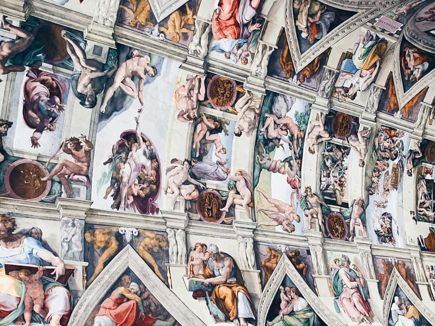 Vatican Museums & Sistine Chapel Skip-the-Line Entry Tickets - Pine Courtyard: the first calm view before the crowds