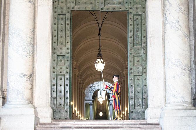 Vatican Museums, Sistine Chapel & St.Peter Basilica Private Tour - Vatican Museums in 1 hour: maps, tapestries, and what makes the sweep worth it