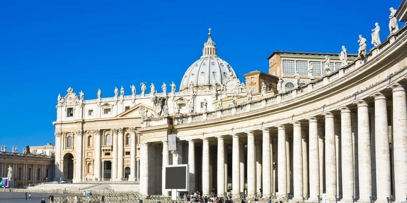 Vatican Museums, Sistine Chapel & St. Peter's Square Tour - Gallery of Maps, Candelabra, and Tapestries: How the Themes Pay Off