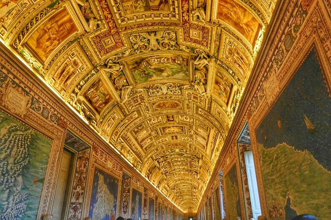 Vatican Museums Sistine Chapel tour with Access to St. Peters - St. Peter’s Square and Basilica access: highlights plus self-paced time