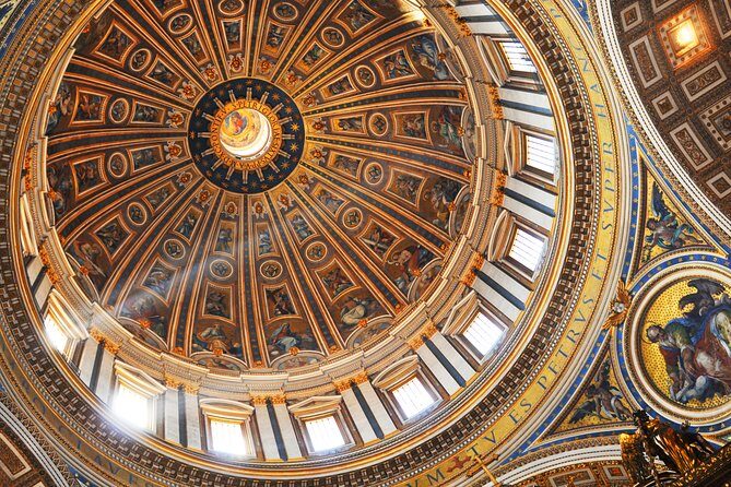 Vatican private tour –Museums and Sistine Chapel with Raphael rooms - Sistine Chapel: Iconic Frescoes Need a Human Translator