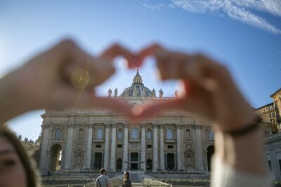 Vatican & Sistine Chapel Private Guided Tour - Meeting at Viale Vaticano and Handling Bags the Smart Way