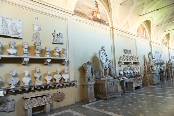 Vatican VIP:Exclusive Private Tour with Sistine Chapel & Basilica - St. Peter’s Basilica in 30 Minutes: Turning Wow Into Meaningful Stops
