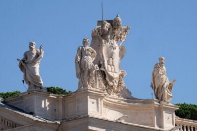 VIP Private Tour: Vatican Museums, Sistine Chapel - Greek and Roman originals plus Pope apartments: what the guide brings to the art