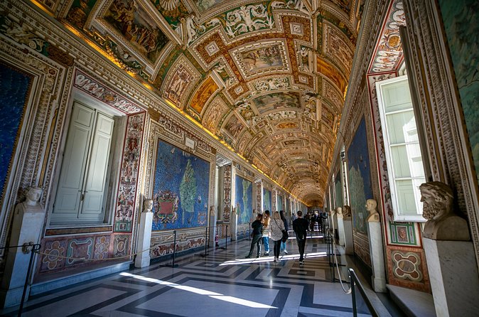 Walking Tour of the Vatican City with Skip-the-line Tickets & Sistine Chapel - St. Peter’s Square: Bernini statues and the smoke view point